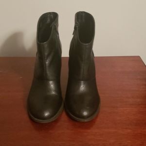 Jessica Simpson women's maxi ankle bootie